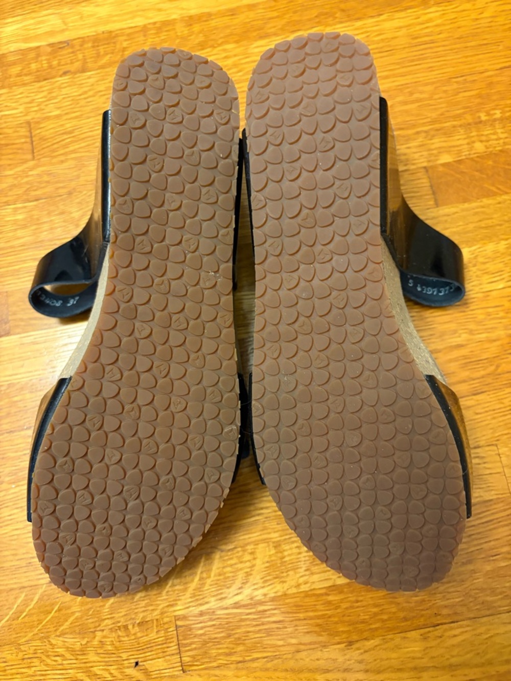 Mephisto 37 (7-7.5) EUC Black Patent Slide Platform Sandals w Rhinestone Buckles - Picture 2 of 12
